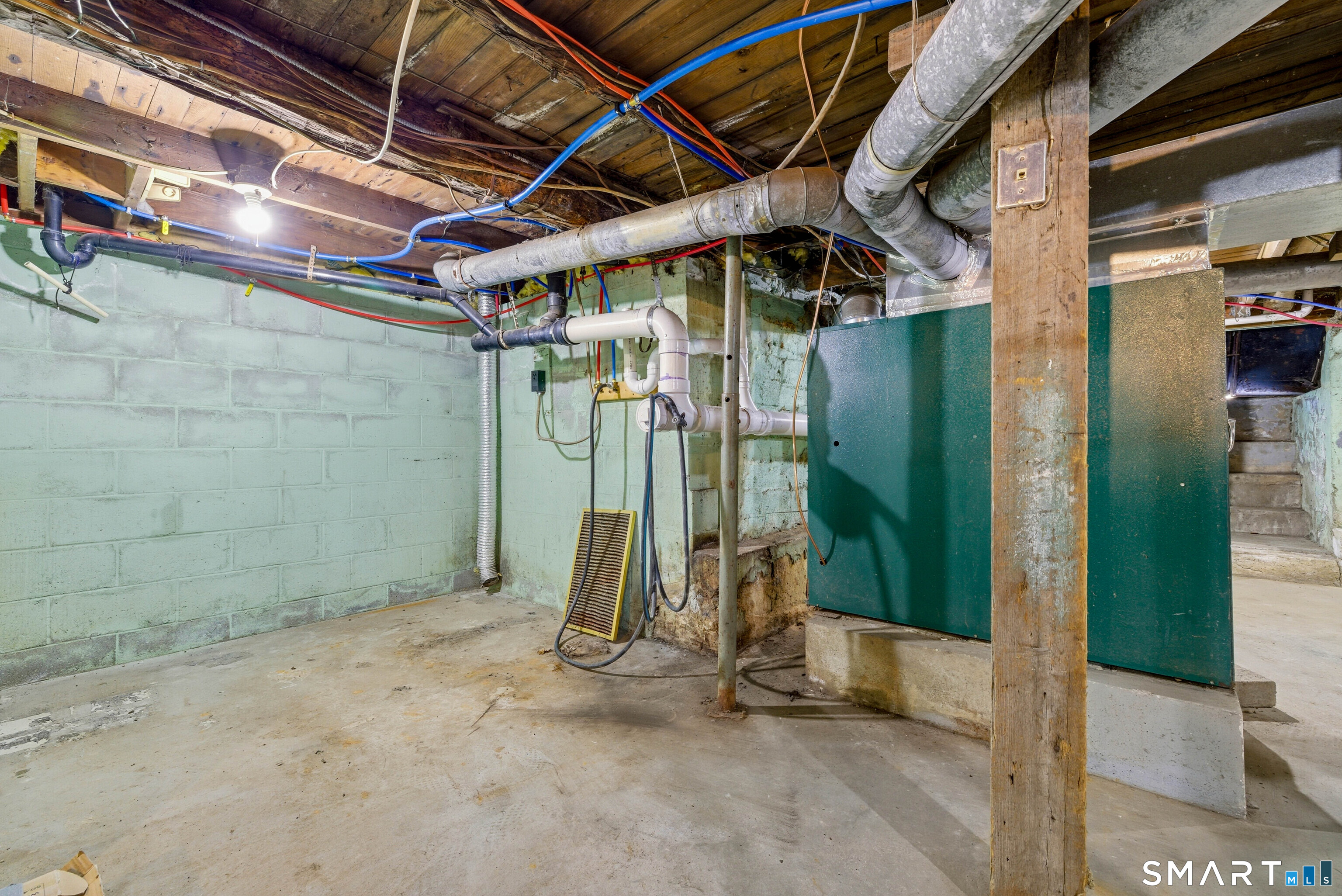 40 Tarbox Road Plainfield, CT 06374 - Photo 18 of 33 a view of under construction area and staircase