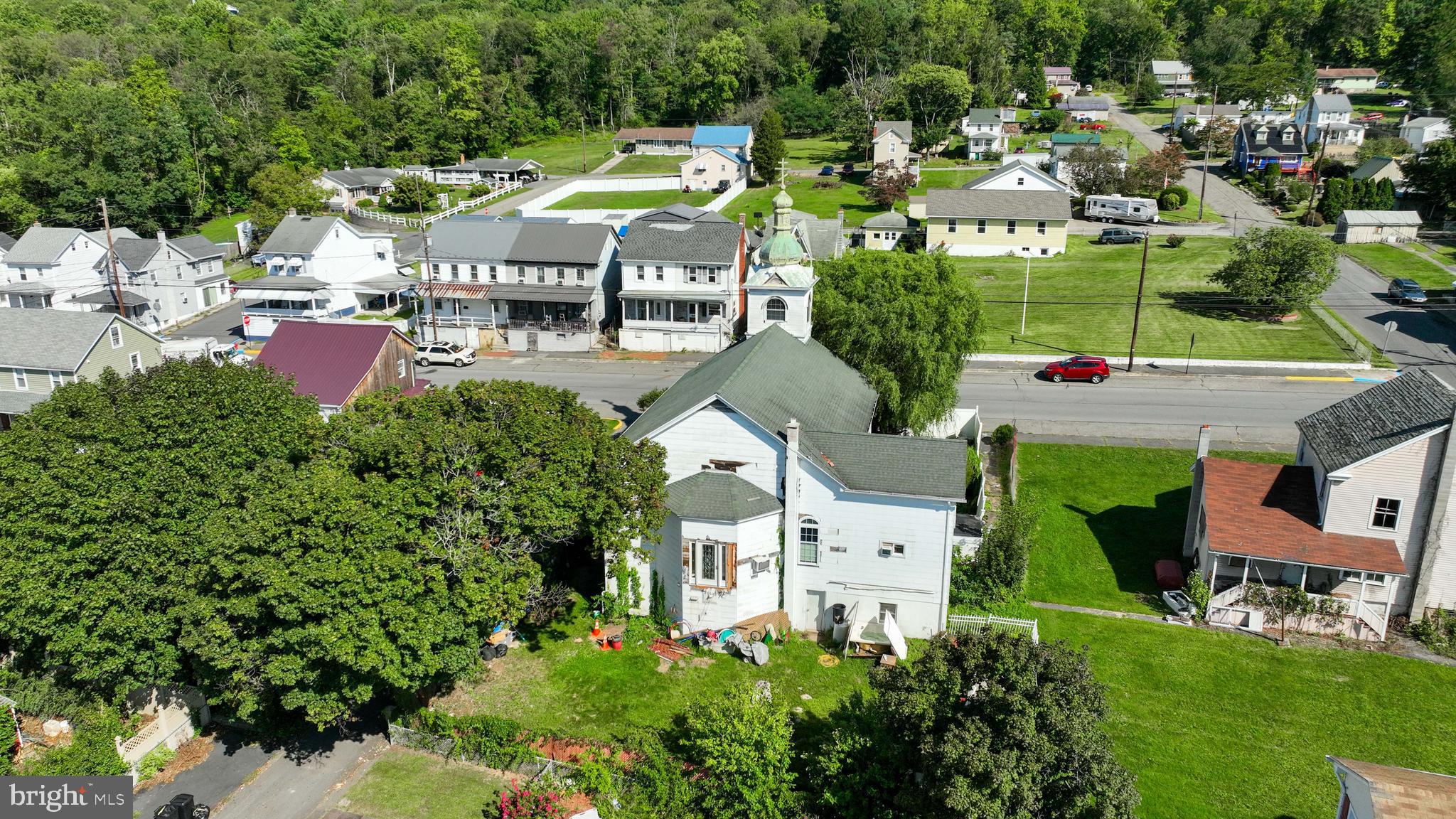 128 West Broad Street Williamstown, PA 17098 - Photo 20 of 25