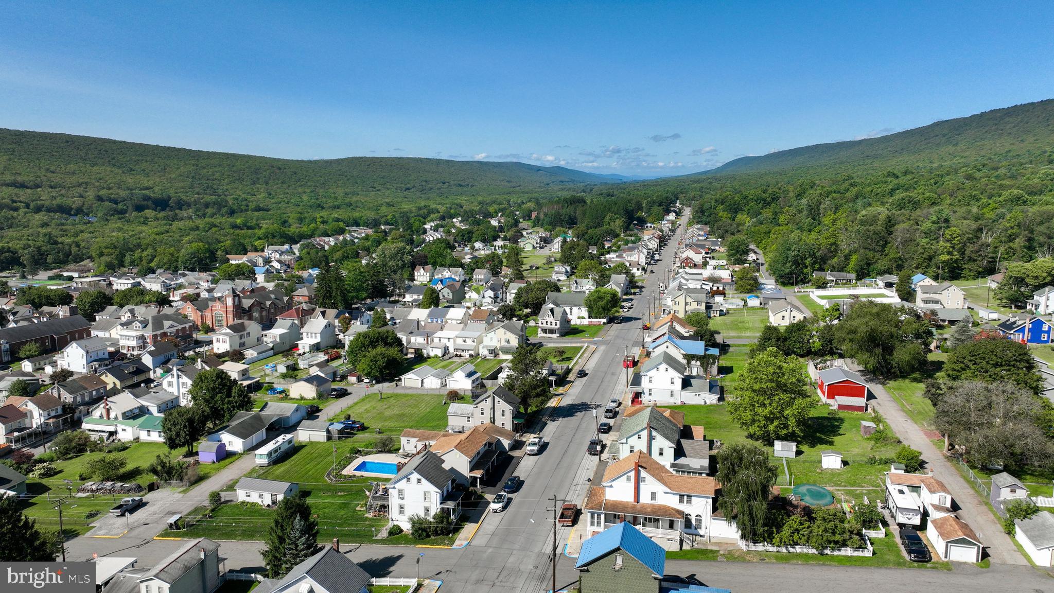 128 West Broad Street Williamstown, PA 17098 - Photo 23 of 25