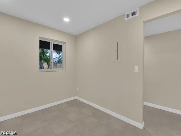 $2,100 | 16560 Partridge Place Road, Unit 101, Fort Myers, FL 33908