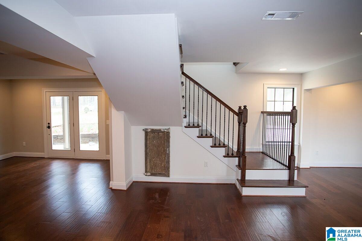 306 Meadowview Circle Clanton, AL 35045 - Photo 10 of 31