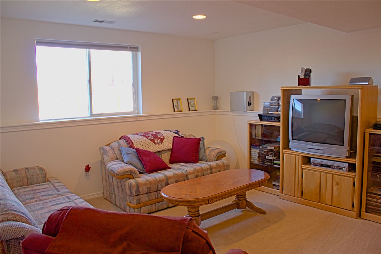 105 East Trevor Road Colbert, WA 99005 - Photo 14 of 20