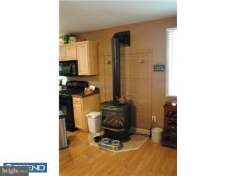 368 Mansfield Road East Columbus, NJ 08022 - Photo 8 of 12 Fireplace