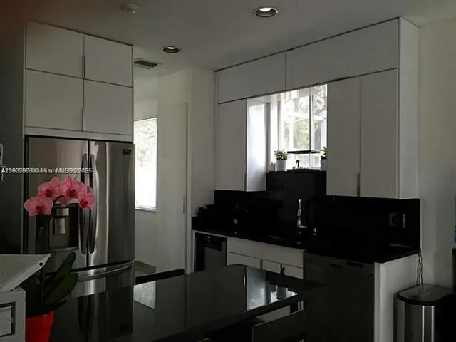 $3,990 | 1654 Salerno Circle, Unit 1654, Weston, FL 33327