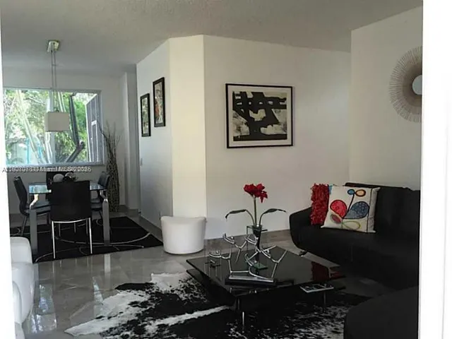 $3,990 | 1654 Salerno Circle, Unit 1654, Weston, FL 33327