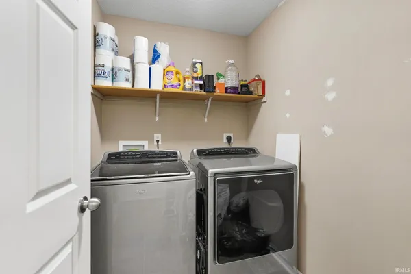 $329,900 | 15119 Whitaker Drive, Fort Wayne, IN 46818