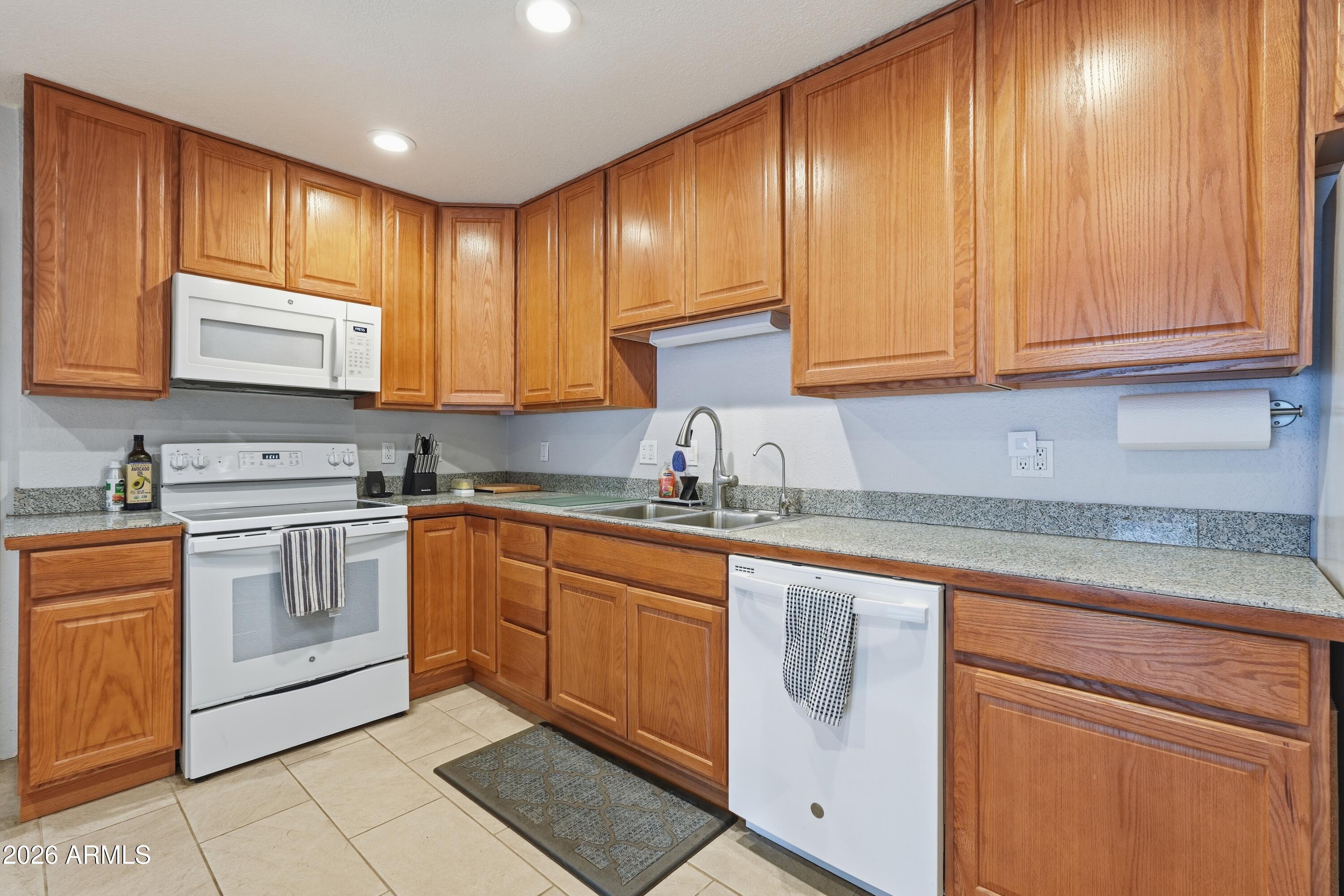 323 West Roundup Road Payson, AZ 85541 - Photo 16 of 64 Kitchen