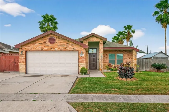 $2,050 | 6901 Anastasia Drive, Corpus Christi, TX 78413