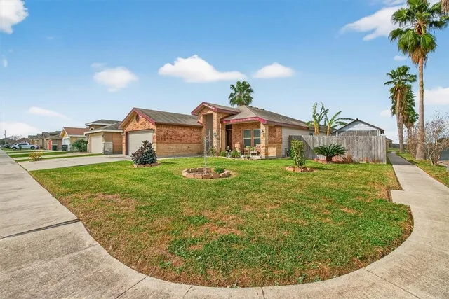 $2,050 | 6901 Anastasia Drive, Corpus Christi, TX 78413