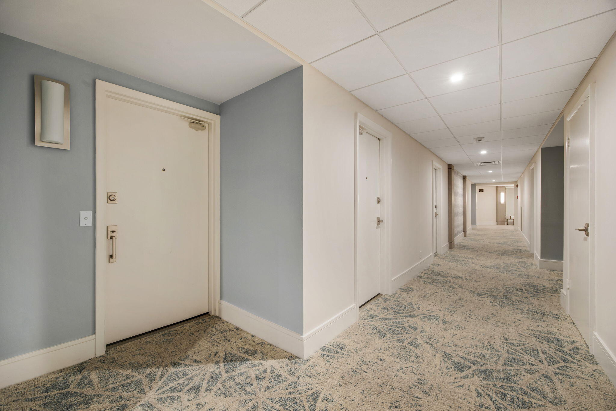 50 E Road, Unit 6B Delray Beach, FL 33483 - Photo 4 of 39 1-web-or-mls-6R5A8783