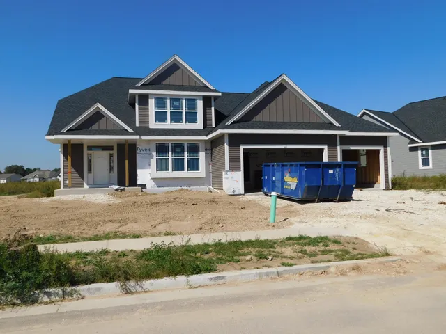 $749,990 | 257 Candleberry Lane, Grafton, WI 53024