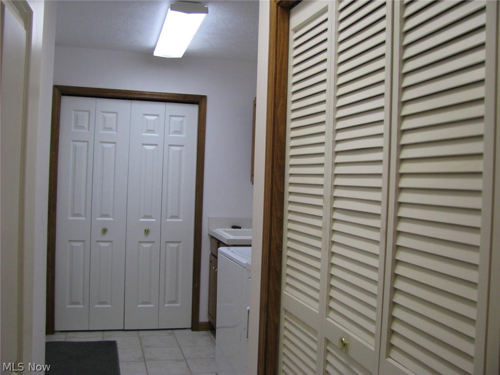 104 Chimney Ridge Chardon, OH 44024 - Photo 17 of 30 Gallery Image 17