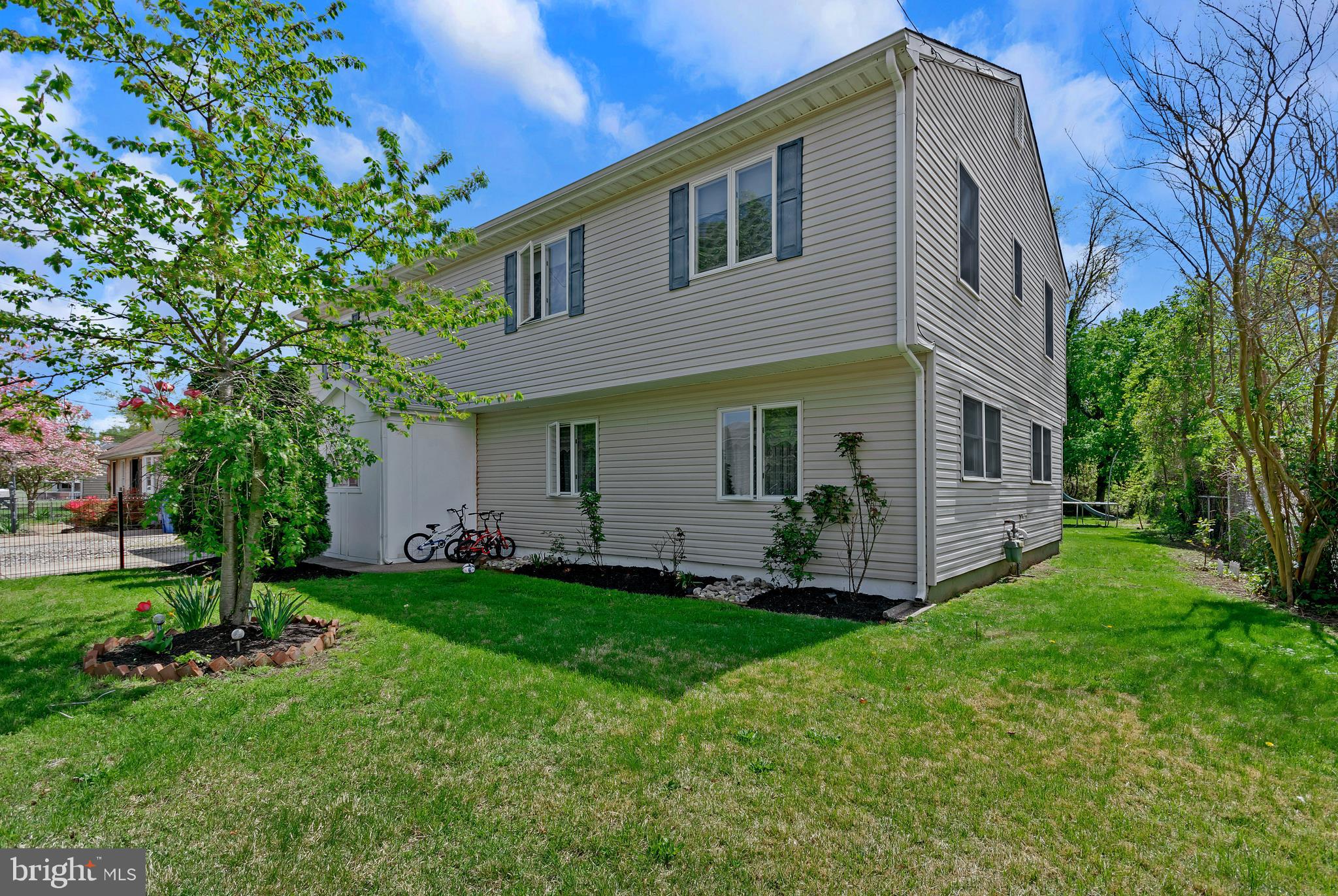 944 Valentine Road Burlington, NJ 08016 - Photo 2 of 39 Gallery Image 2