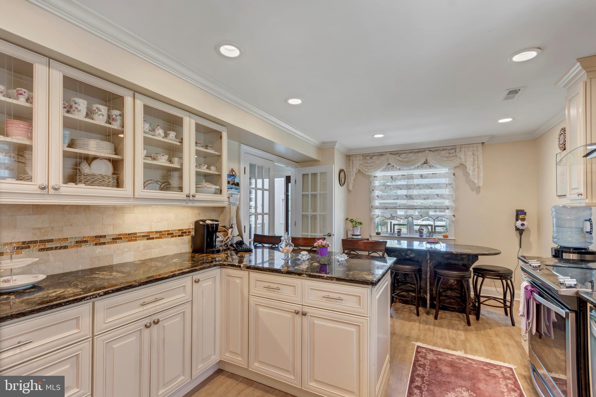 944 Valentine Road Burlington, NJ 08016 - Photo 6 of 39 Gallery Image 6