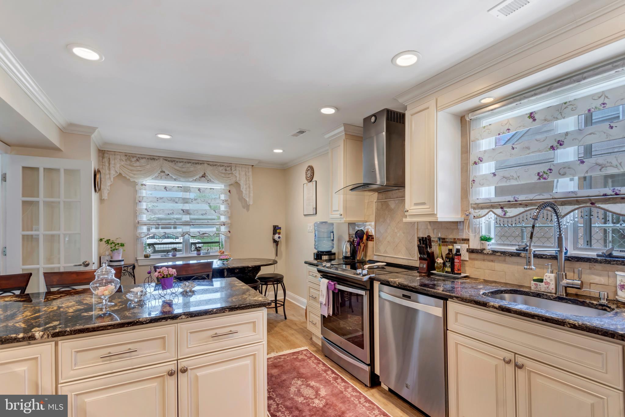944 Valentine Road Burlington, NJ 08016 - Photo 7 of 39 Gallery Image 7