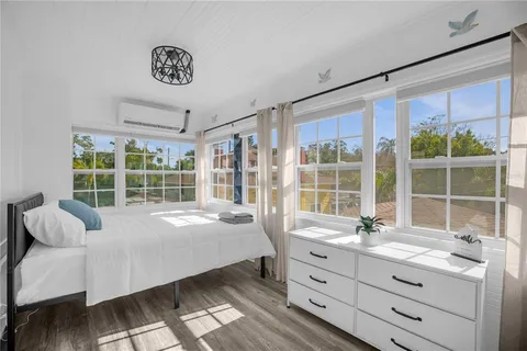 $899,900 | 306 Marshall Street, Clearwater, FL 33755