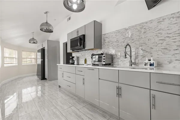 $899,900 | 306 Marshall Street, Clearwater, FL 33755