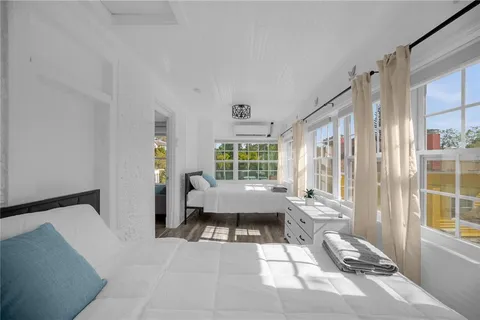 $899,900 | 306 Marshall Street, Clearwater, FL 33755