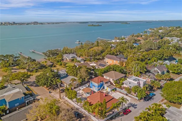 $899,900 | 306 Marshall Street, Clearwater, FL 33755