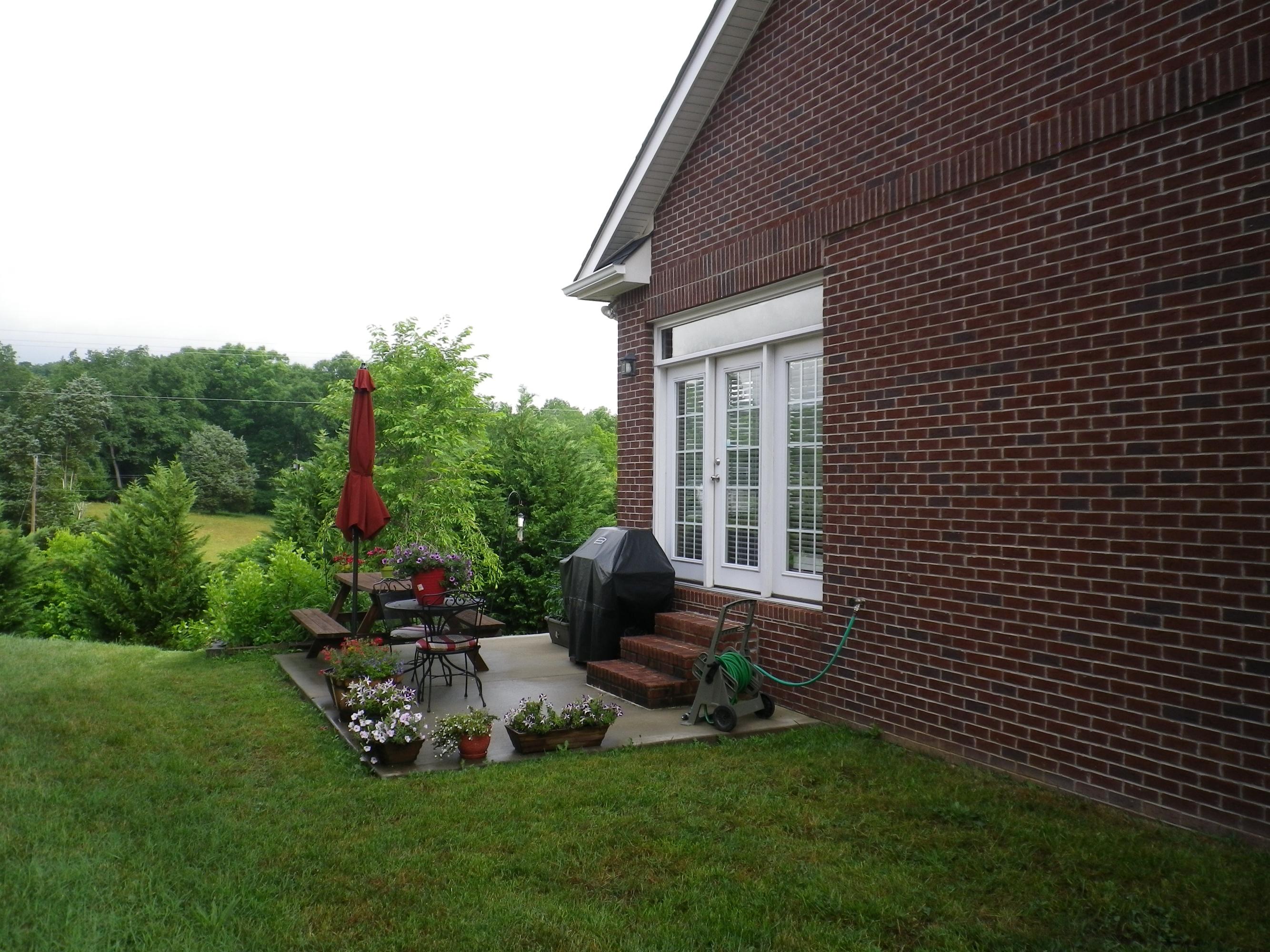 137 Meridian Way Clinton, TN 37716 - Photo 5 of 33 IMGP3950
