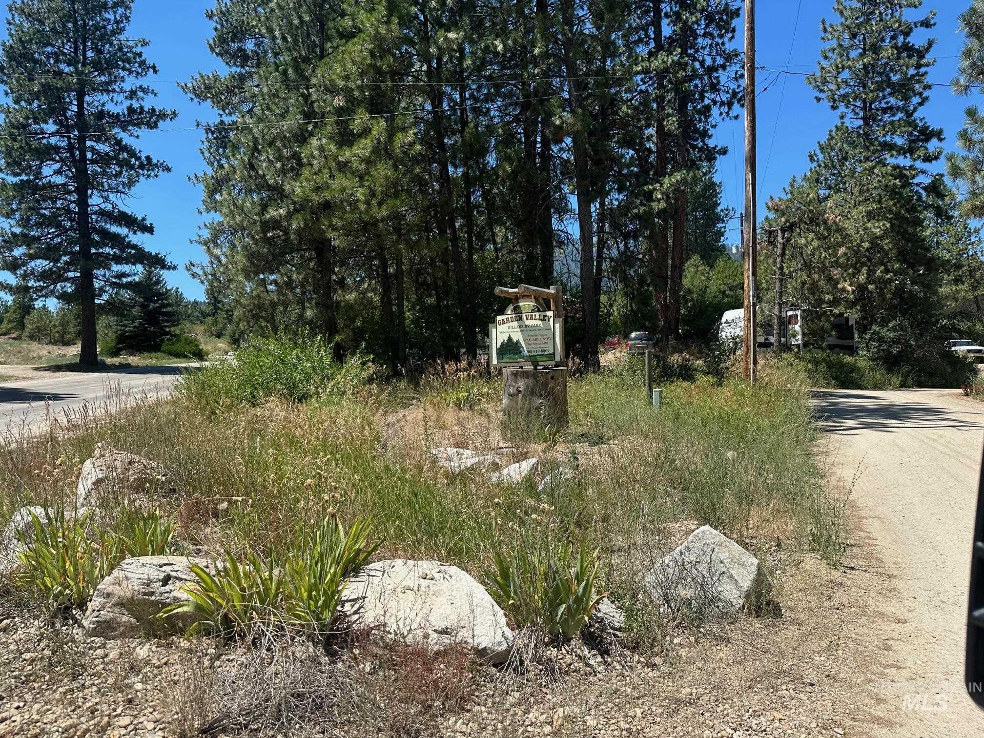 422 South Middlefork Road Crouch, ID 83622 - Photo 4 of 4