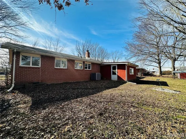 $252,900 | 515 West James Boulevard, St. James, MO 65559