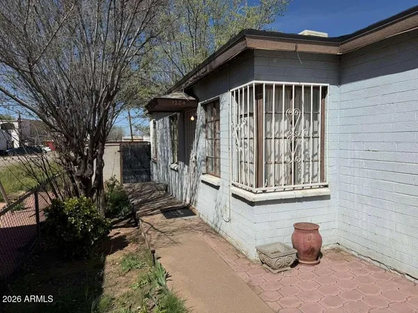 $1,200 | 1224 F Avenue, Douglas, AZ 85607