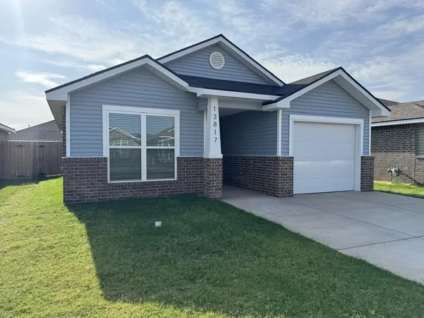 $1,575 | 13817 Fremont Avenue, Lubbock, TX 79423