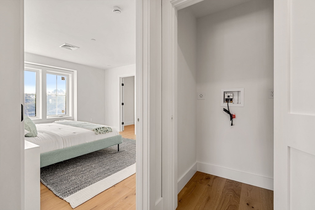 16 Elm Street, Unit 16 Newton, MA 02465 - Photo 18 of 42