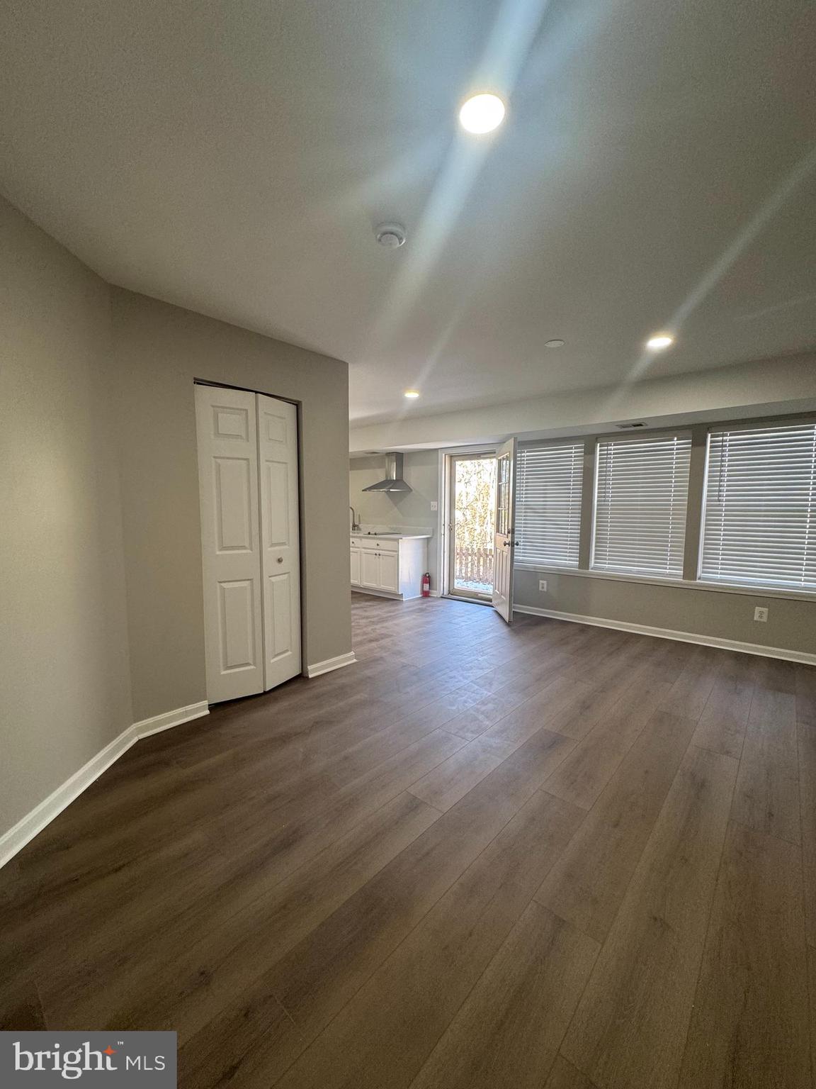 8617 Webster Tavern Way Manassas, VA 20109 - Photo 12 of 26