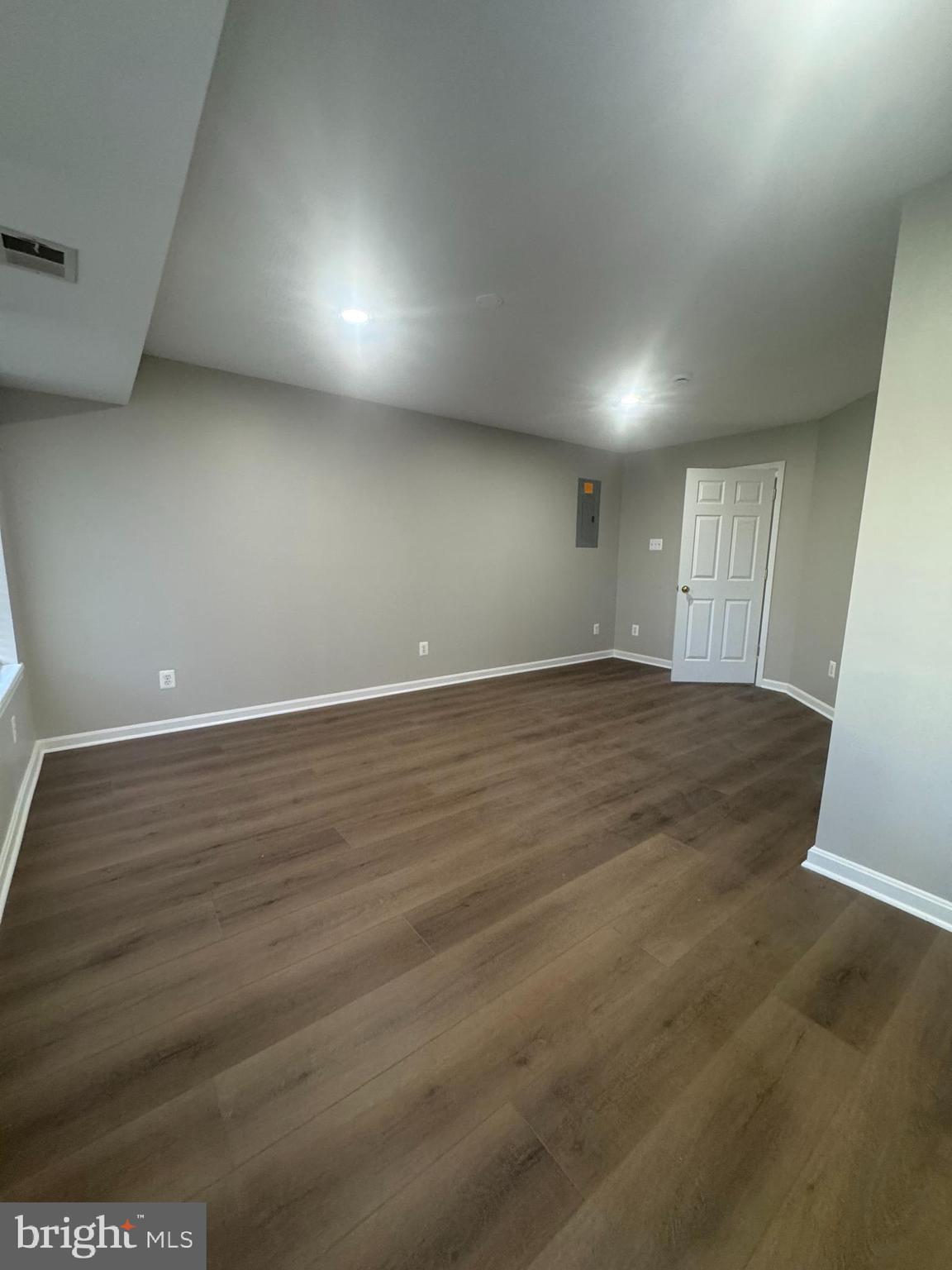 8617 Webster Tavern Way Manassas, VA 20109 - Photo 8 of 26