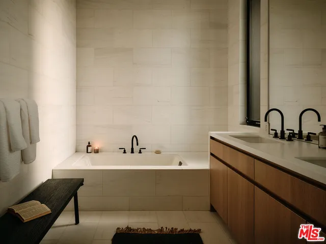 $5,350,000 | 8850 Rosewood Avenue, West Hollywood, CA 90048