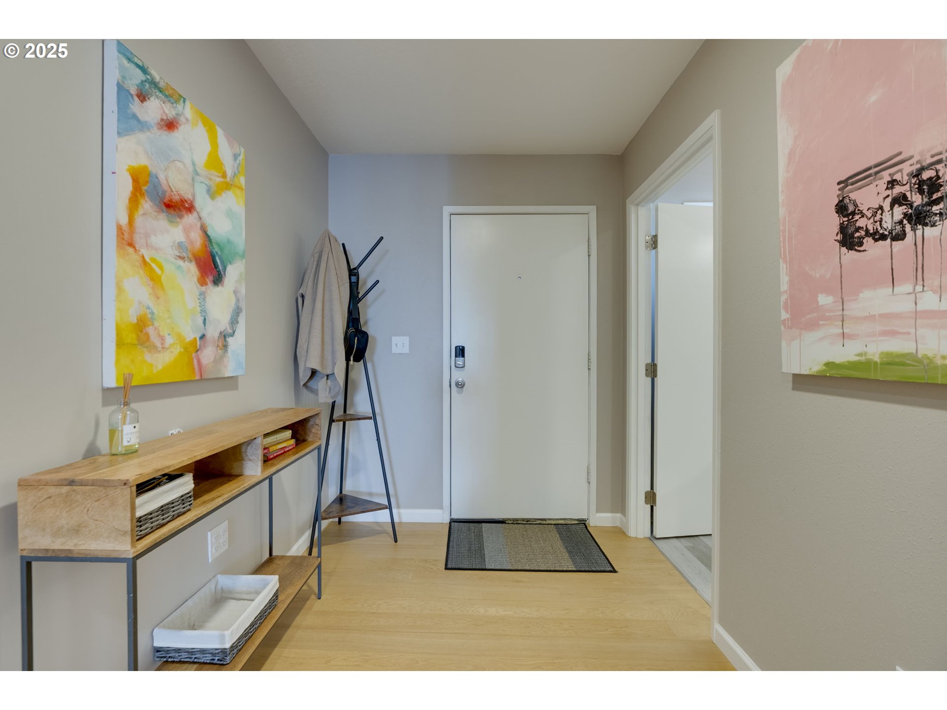 6825 Southwest Capitol Hill Road, Unit 27 Portland, OR 97219 - Photo 6 of 44 Gallery Image 6