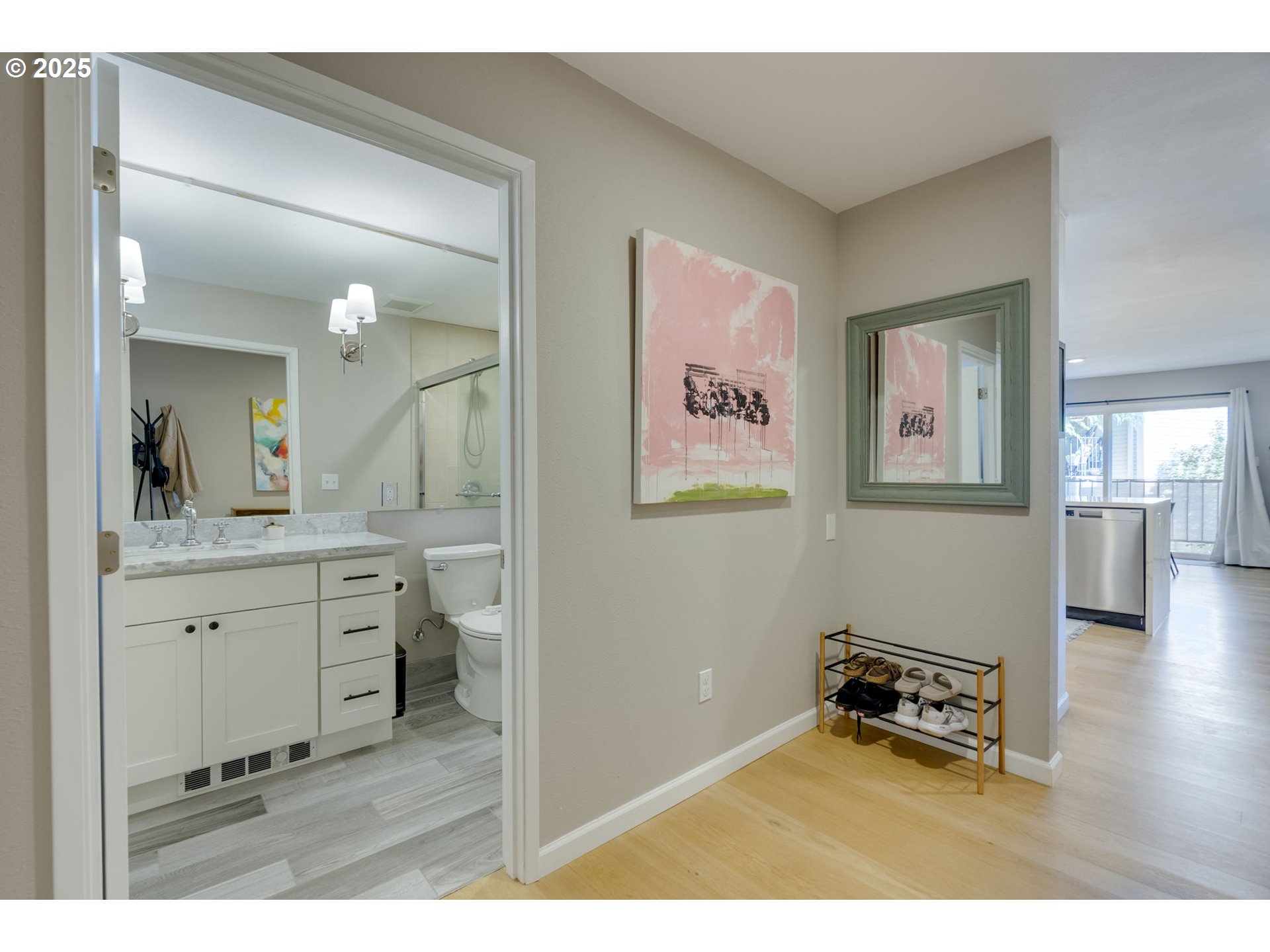 6825 Southwest Capitol Hill Road, Unit 27 Portland, OR 97219 - Photo 7 of 44 Gallery Image 7