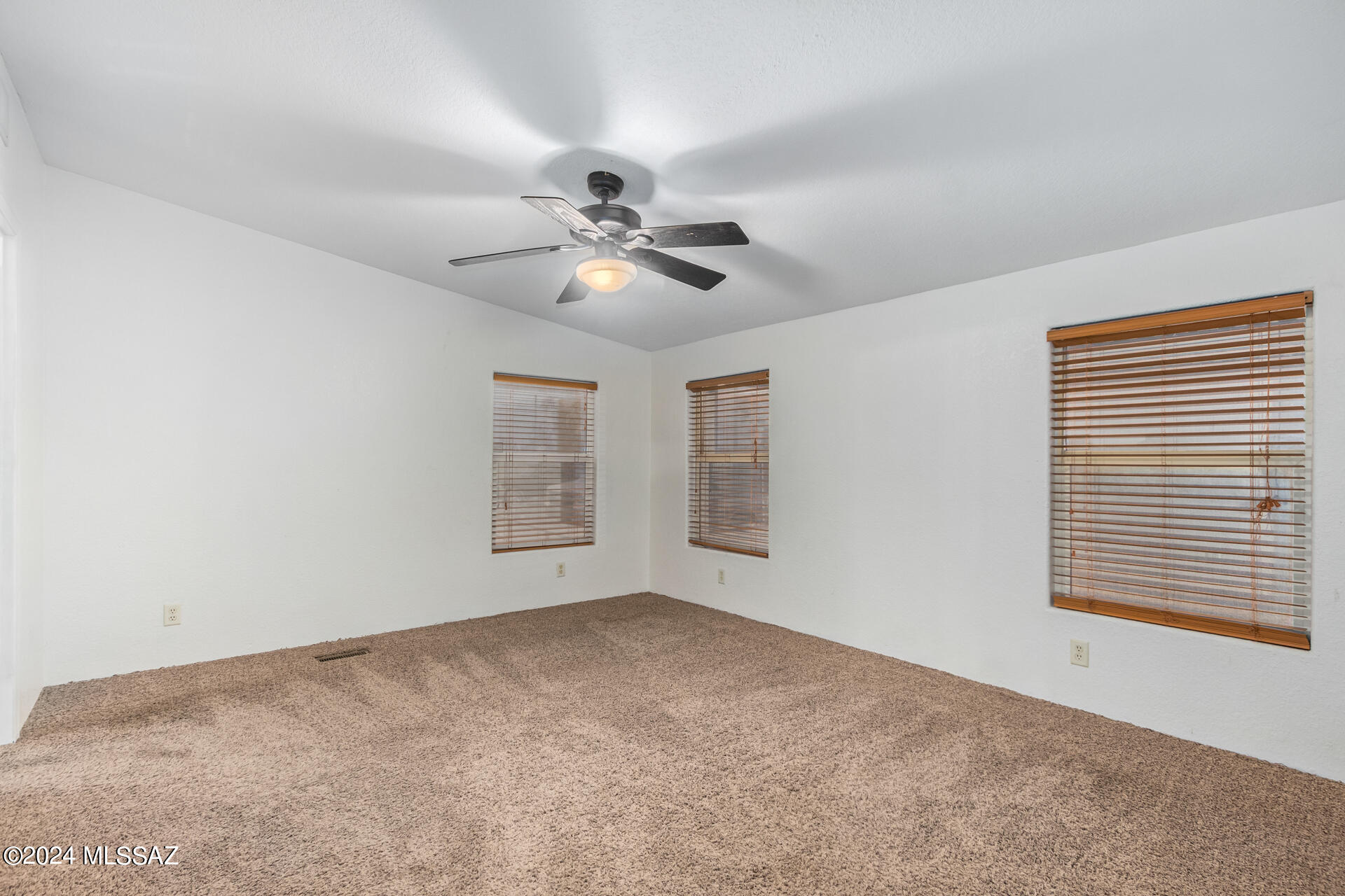 5875 North Avra Road Tucson, AZ 85743 - Photo 18 of 35 Gallery Image 18