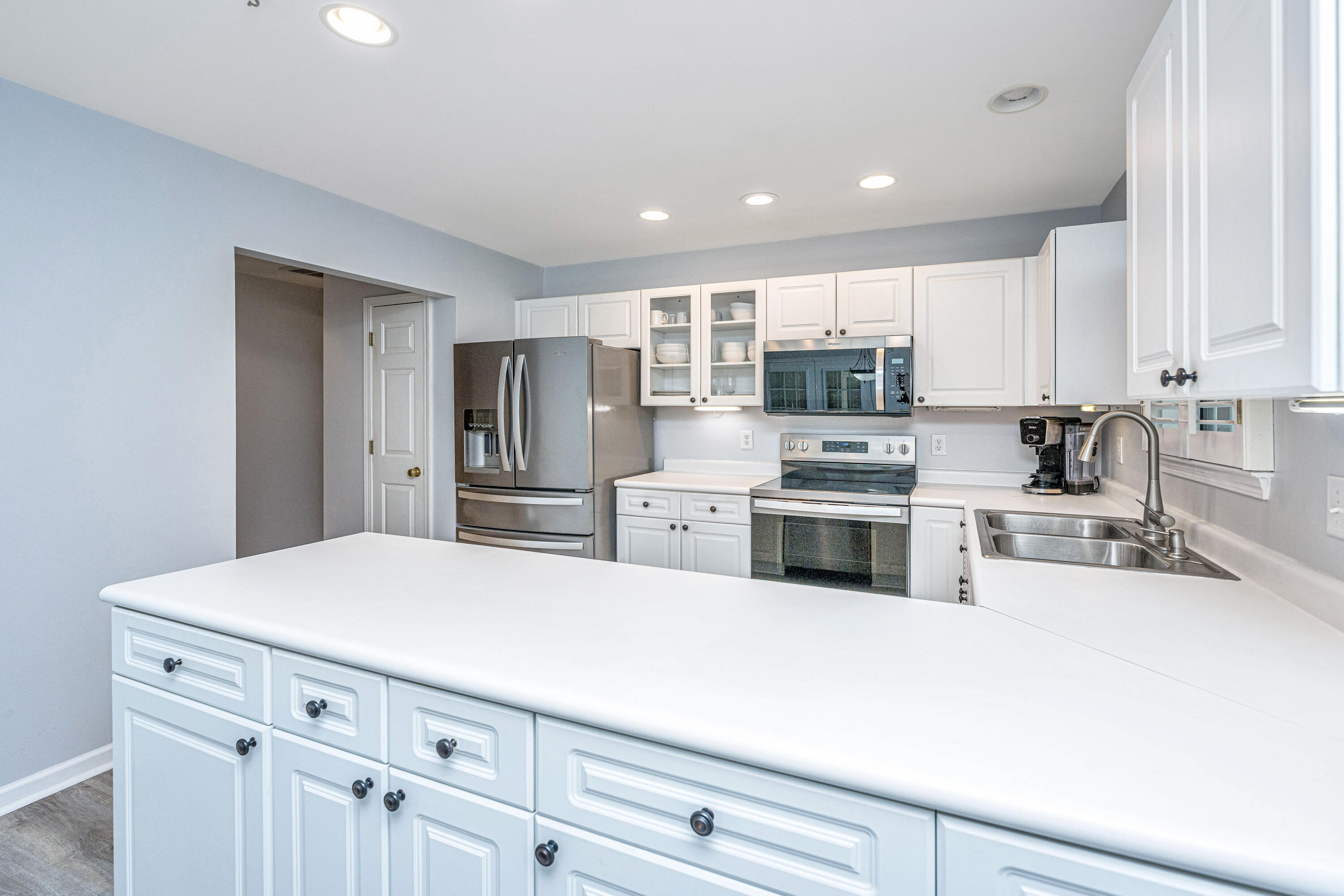 2080 Kings Gate Lane Mount Pleasant, SC 29466 - Photo 4 of 36 Kitchen