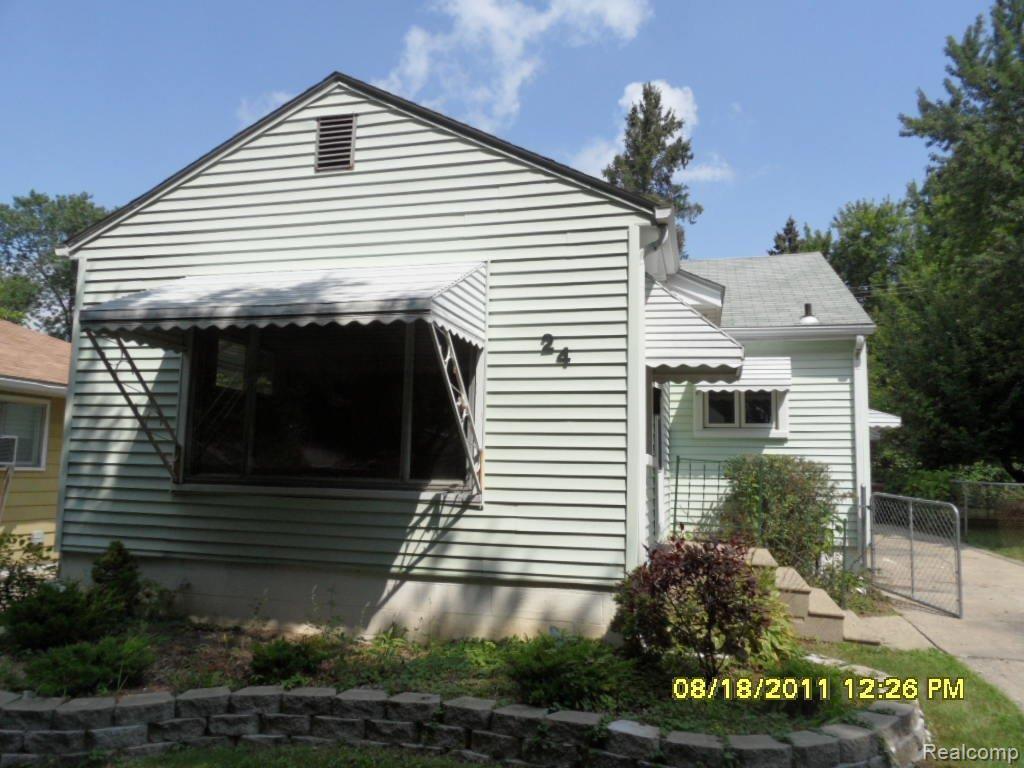 24 West Rutgers Avenue Pontiac, MI 48340 - Photo 3 of 25 24 RUTGERS PONTIAC (62)