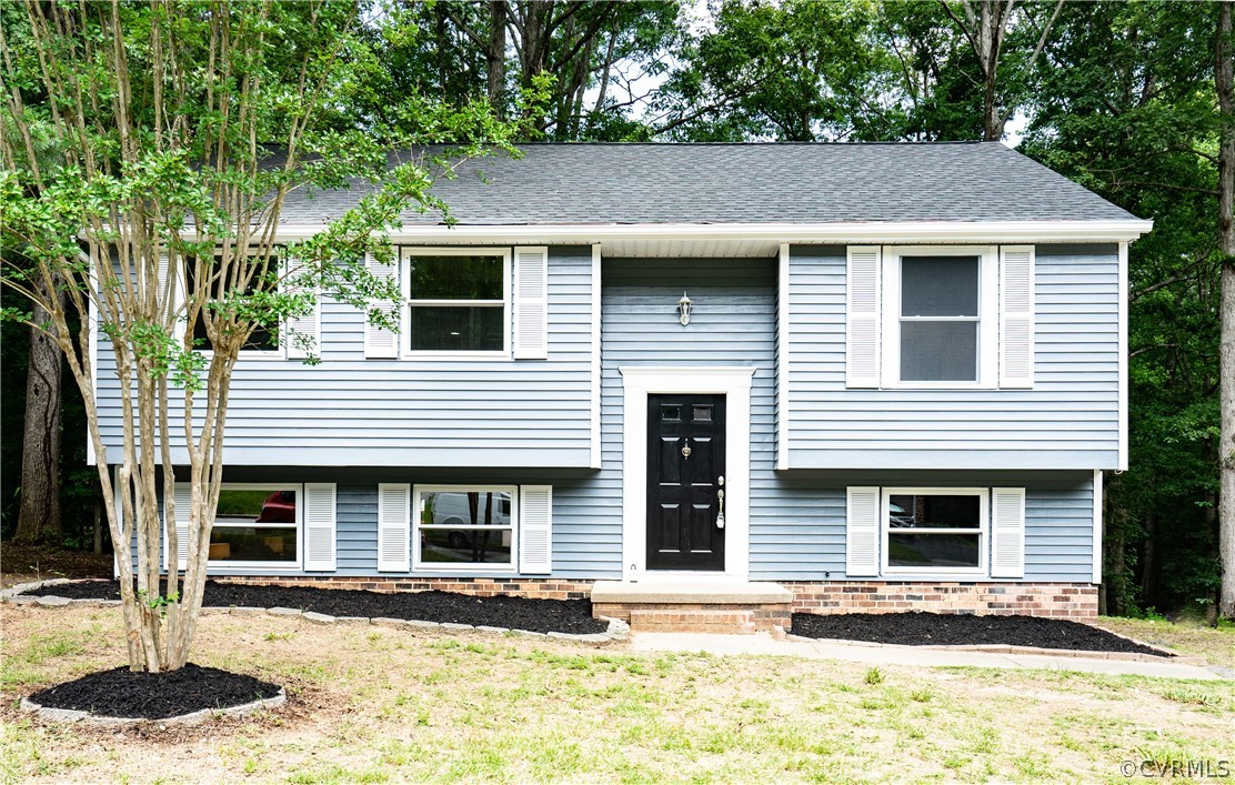 8806 Pepperidge Road Chesterfield, VA 23236 - Photo 1 of 29 Gallery Image 1