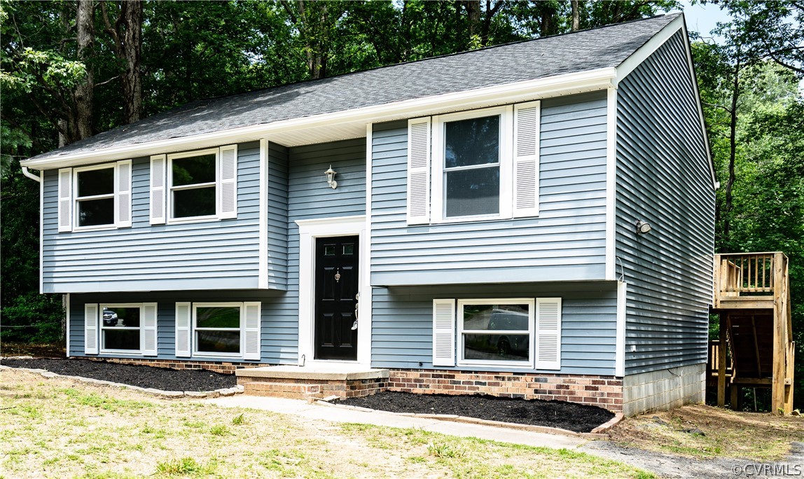 8806 Pepperidge Road Chesterfield, VA 23236 - Photo 2 of 29 Gallery Image 2