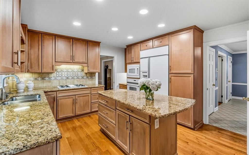 1109 Westridge Road Greensboro, NC 27410 - Photo 11 of 47