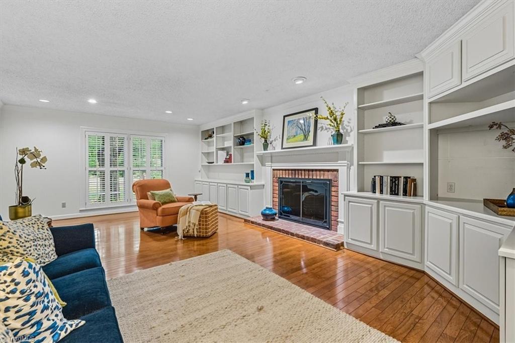1109 Westridge Road Greensboro, NC 27410 - Photo 7 of 47