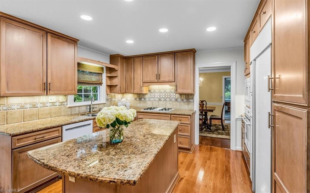 1109 Westridge Road Greensboro, NC 27410 - Photo 8 of 47