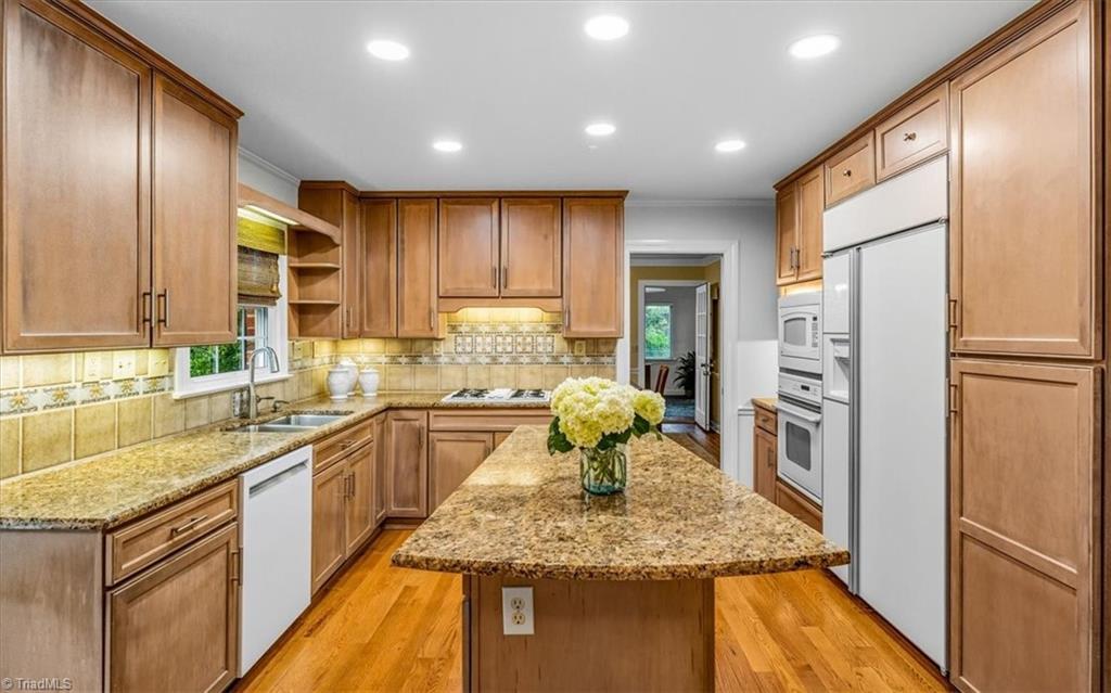 1109 Westridge Road Greensboro, NC 27410 - Photo 10 of 47