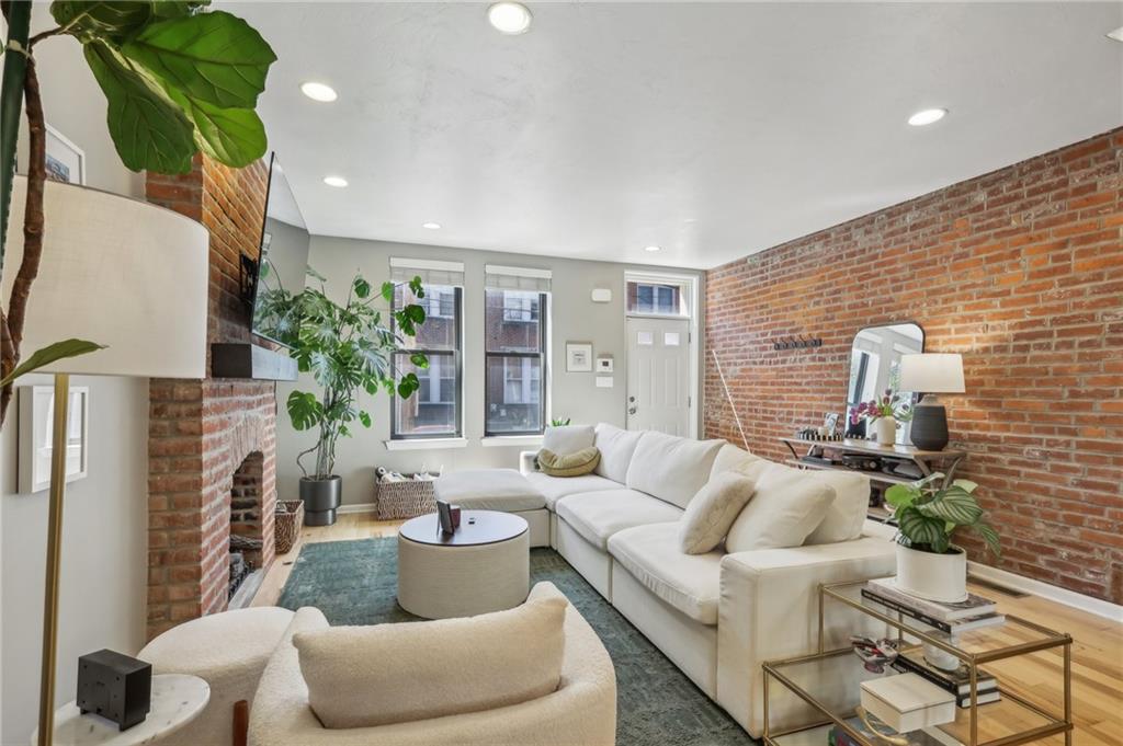 5853 Pierce Street Pittsburgh, PA 15232 - Photo 5 of 27