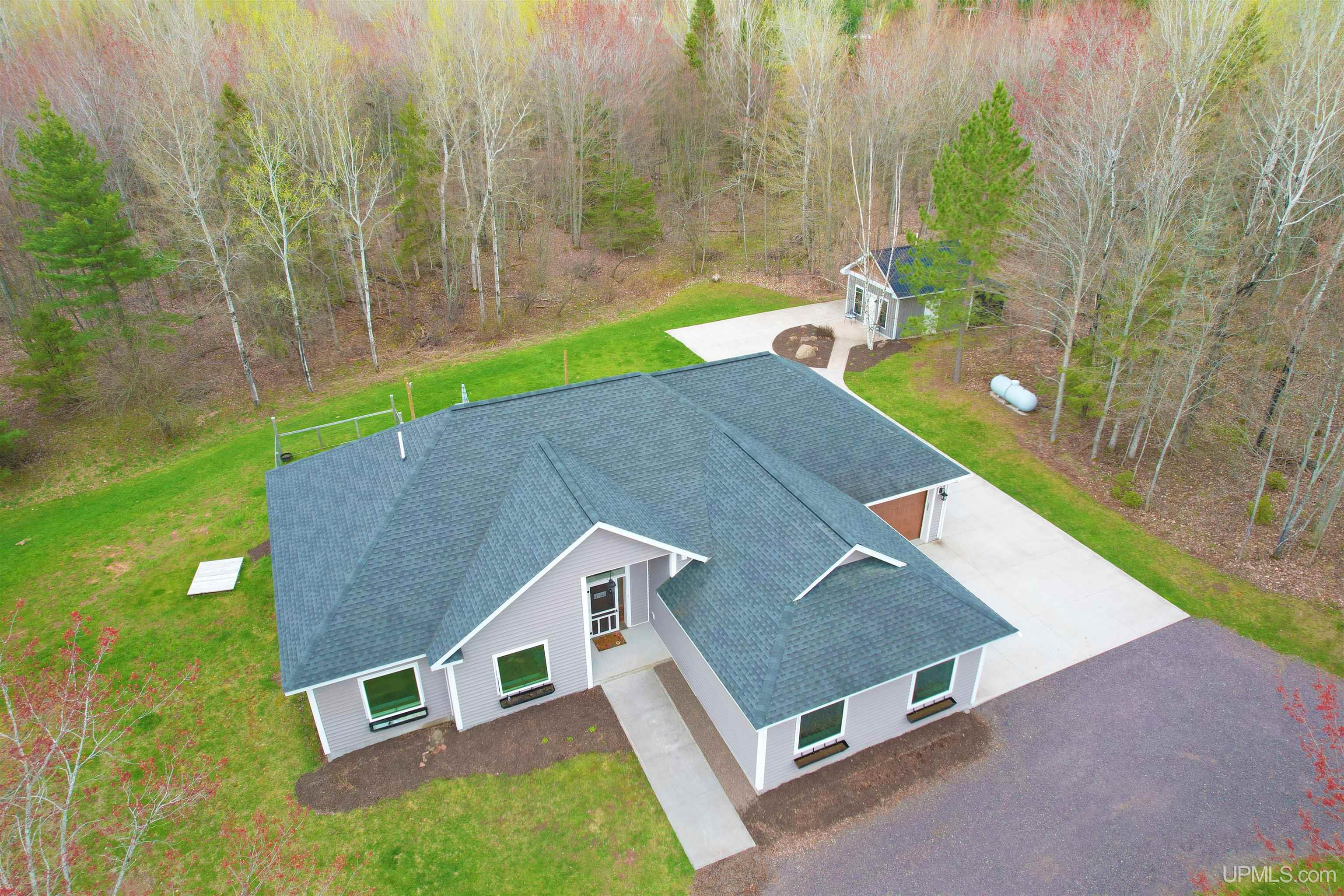 44232 Paradise Road Chassell, MI 49916 - Photo 38 of 49 Gallery Image 38