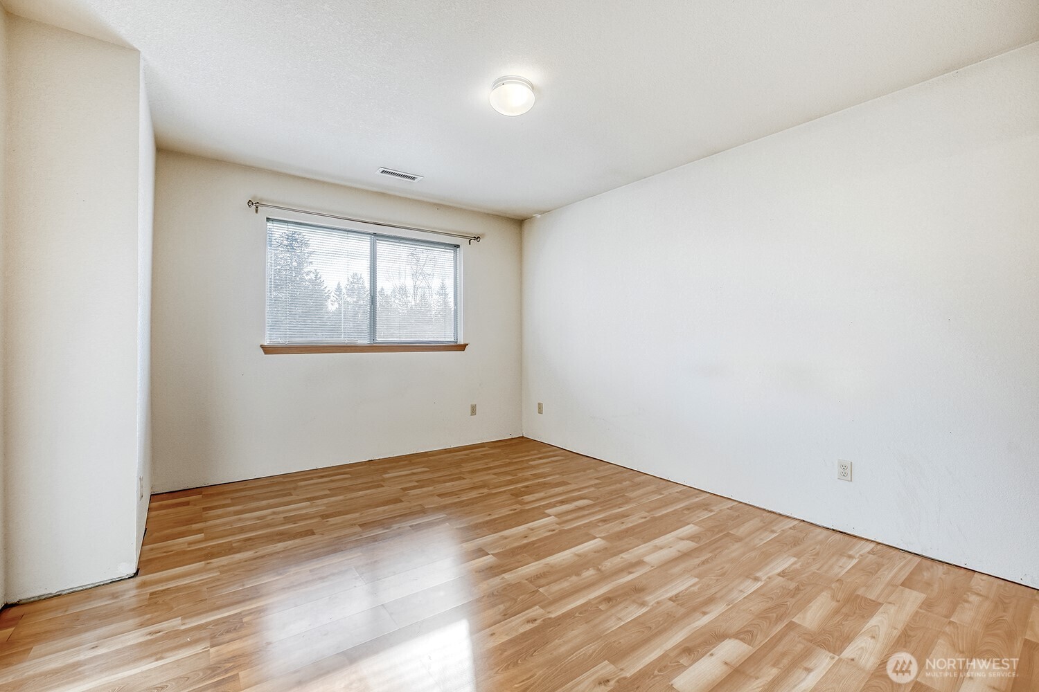 21237 Southeast 280th Street Maple Valley, WA 98038 - Photo 11 of 26