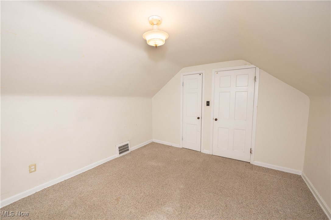 1604 Edgefield Road Lyndhurst, OH 44124 - Photo 21 of 32
