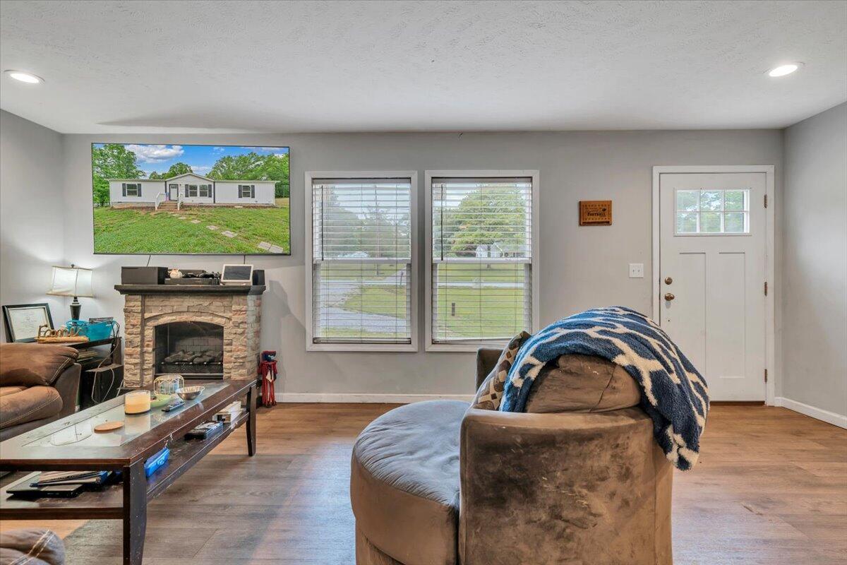 12328 Hardy Road Hardy, VA 24101 - Photo 8 of 53 08-MIB01746