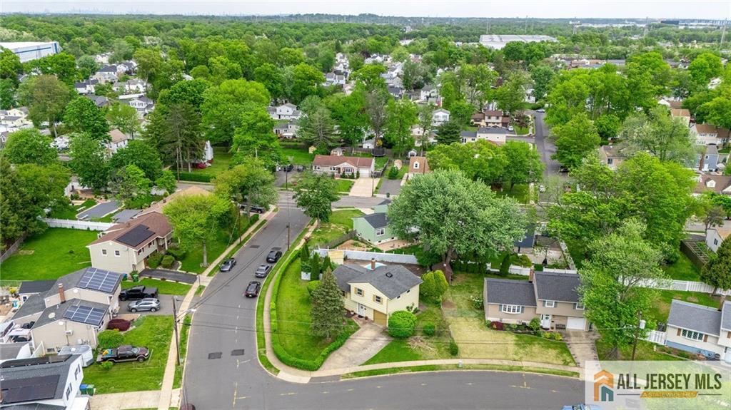 2 Moryan Road Edison, NJ 08817 - Photo 7 of 41