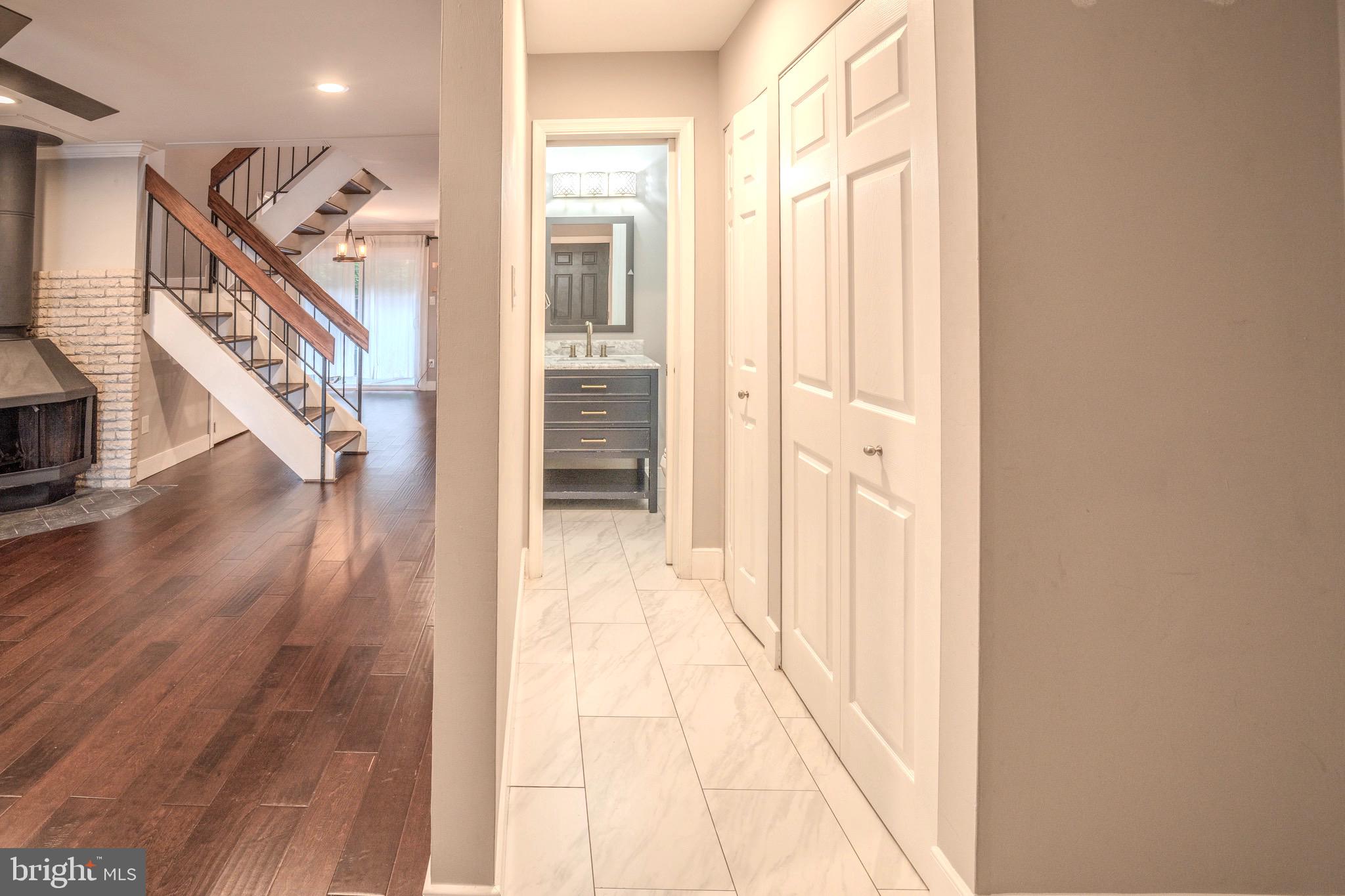 12138 Captiva Court Reston, VA 20191 - Photo 9 of 20